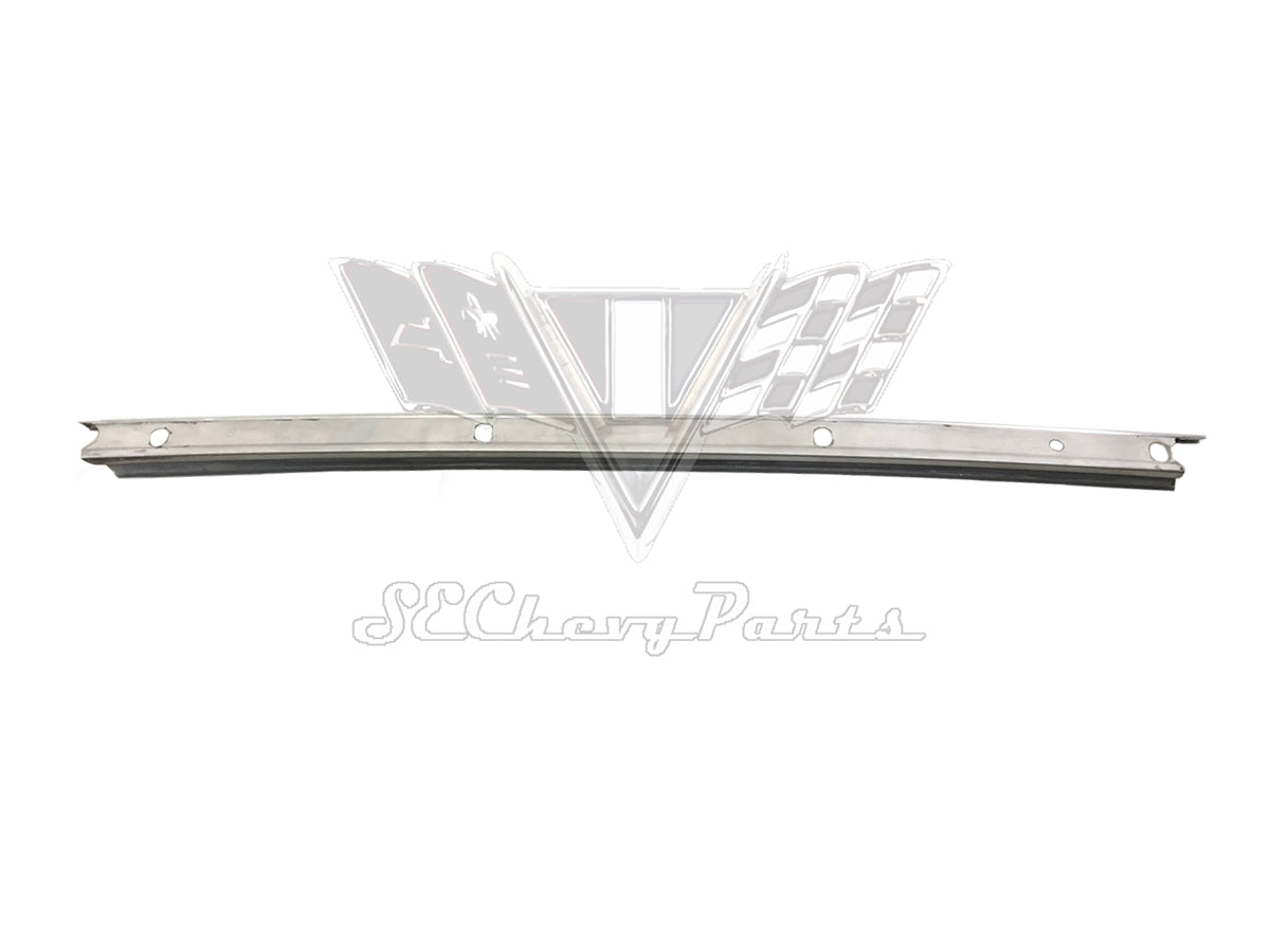 1965-1967 Chevy Impala Convertible A-Pillar Weatherstrip Molding Trim RIGHT USED